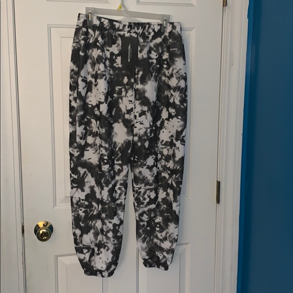 Black and White tie dye joggers